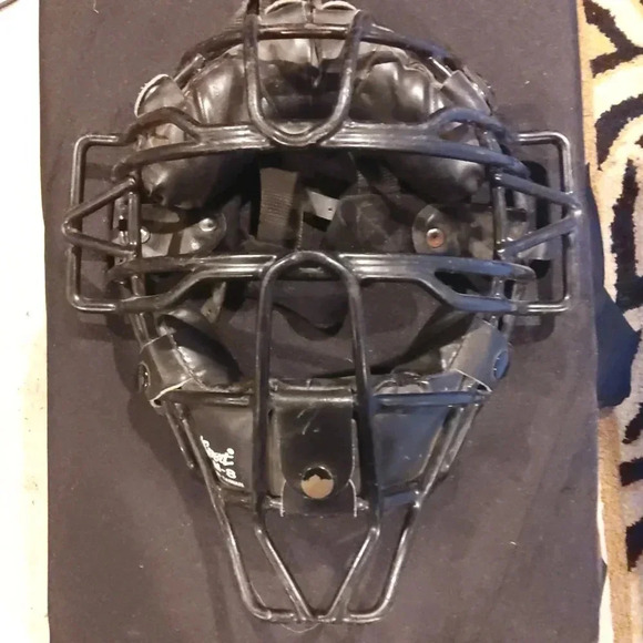 Retro Wire Catcher's Mask